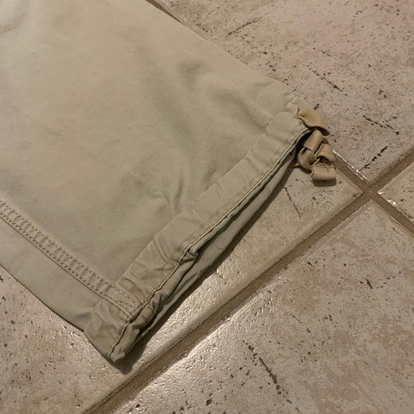 Old Navy Men's Tan Cargo Pants - Size 36x34 - 100% Cotton - Picture 2 of 9